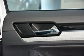 2017款大众速腾1.6L手动舒适型