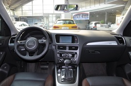 2017款一汽奥迪Q5