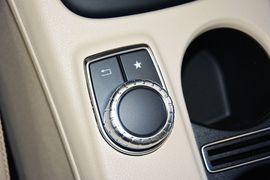 2016款奔驰GLA200动感型