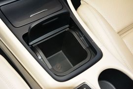 2016款奔驰GLA200动感型