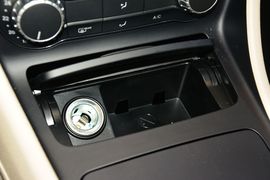2016款奔驰GLA200动感型