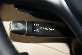 2016款奔驰GLA200动感型