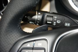 2016款奔驰GLA200动感型