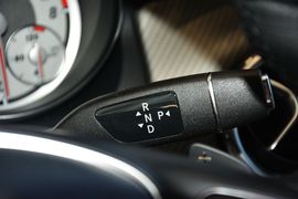 2016款奔驰GLA200动感型