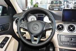 2016款奔驰GLA200动感型