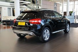 2016款奔驰GLA200动感型