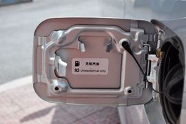 2011款比亚迪M6