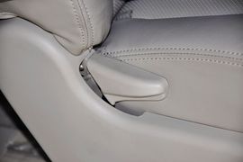 2011款比亚迪M6