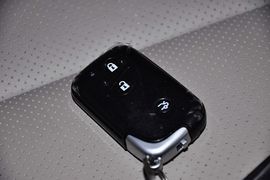 2011款比亚迪M6