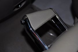 2011款比亚迪M6