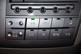2011款比亚迪M6