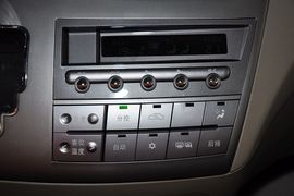 2011款比亚迪M6