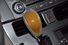 2011款比亚迪M6