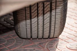 2011款比亚迪M6