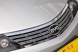 2011款比亚迪M6