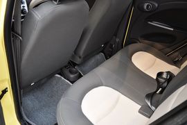2011款长安奔奔mini