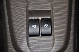 2011款长安奔奔mini