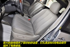 2011款比亚迪M6