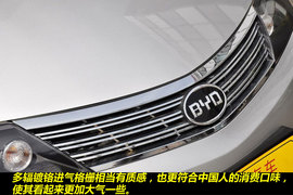 2011款比亚迪M6
