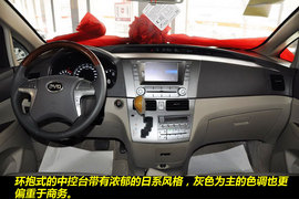 2011款比亚迪M6