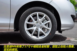 2011款比亚迪M6