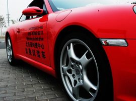 保时捷911卡雷拉