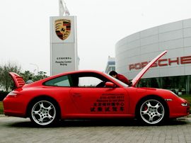 保时捷911卡雷拉