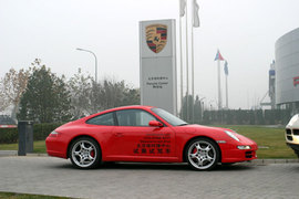 保时捷911卡雷拉