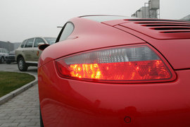 保时捷911卡雷拉