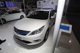 长安逸动电动车广州车展实拍