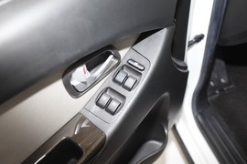 长安欧诺EV广州车展实拍