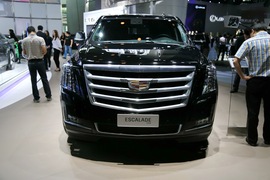 凯迪拉克凯雷德长轴白金版广州车展实拍