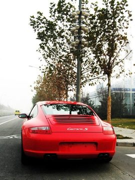 保时捷911卡雷拉