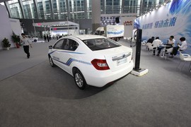 中华H230EV广州车展实拍