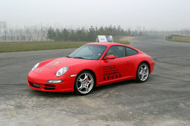 保时捷911卡雷拉