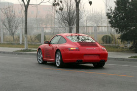 保时捷911卡雷拉