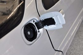 2010款雪铁龙爱丽舍两厢1.6X