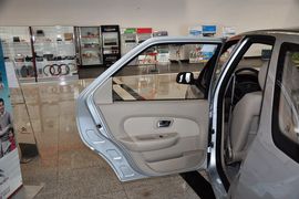 2010款雪铁龙爱丽舍两厢1.6X