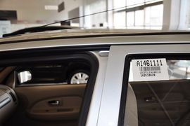 2010款雪铁龙爱丽舍两厢1.6X