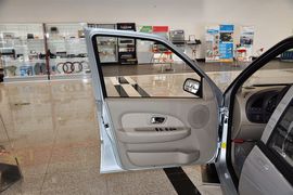 2010款雪铁龙爱丽舍两厢1.6X