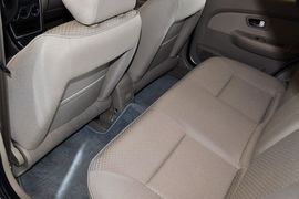 2010款雪铁龙爱丽舍两厢1.6X