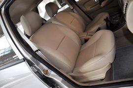 2010款雪铁龙爱丽舍两厢1.6X