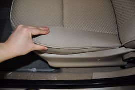 2010款雪铁龙爱丽舍两厢1.6X