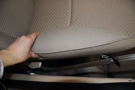 2010款雪铁龙爱丽舍两厢1.6X