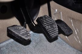 2010款雪铁龙爱丽舍两厢1.6X