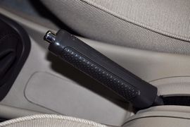 2010款雪铁龙爱丽舍两厢1.6X