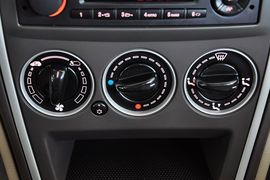 2010款雪铁龙爱丽舍两厢1.6X