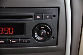 2010款雪铁龙爱丽舍两厢1.6X