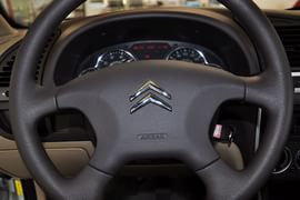 2010款雪铁龙爱丽舍两厢1.6X