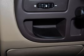 2010款雪铁龙爱丽舍两厢1.6X